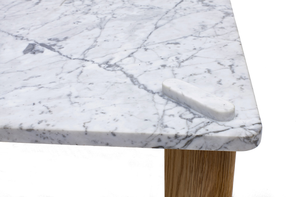 Pitt Table